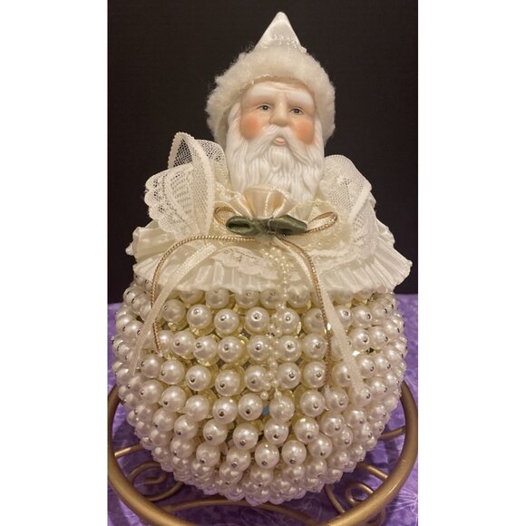 Vintage Handcrafted White Beaded Sequins Push Pin Christmas Round Large Santa‎ - Picture 1 of 5